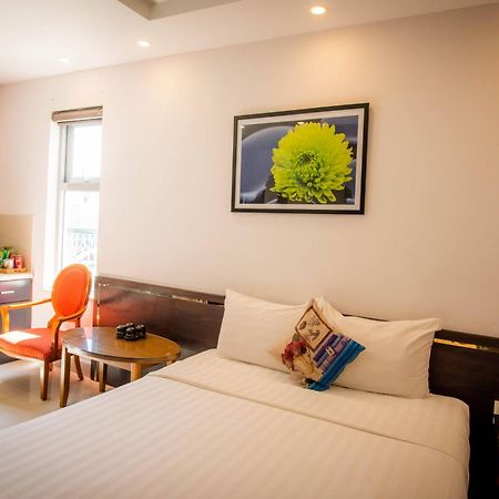 Richico Garden Beach Hotel Da Nang Bagian luar foto