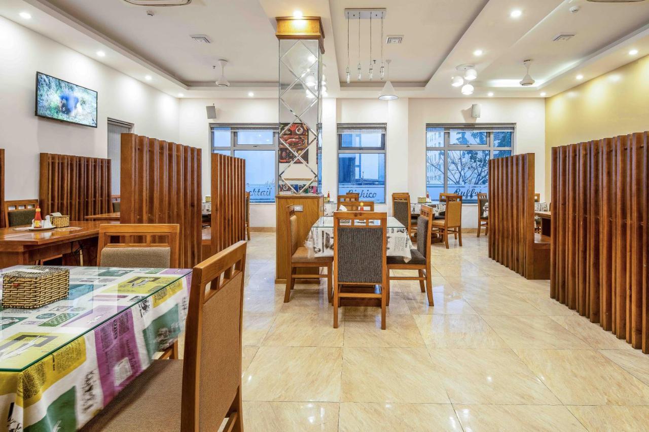 Richico Garden Beach Hotel Da Nang Bagian luar foto