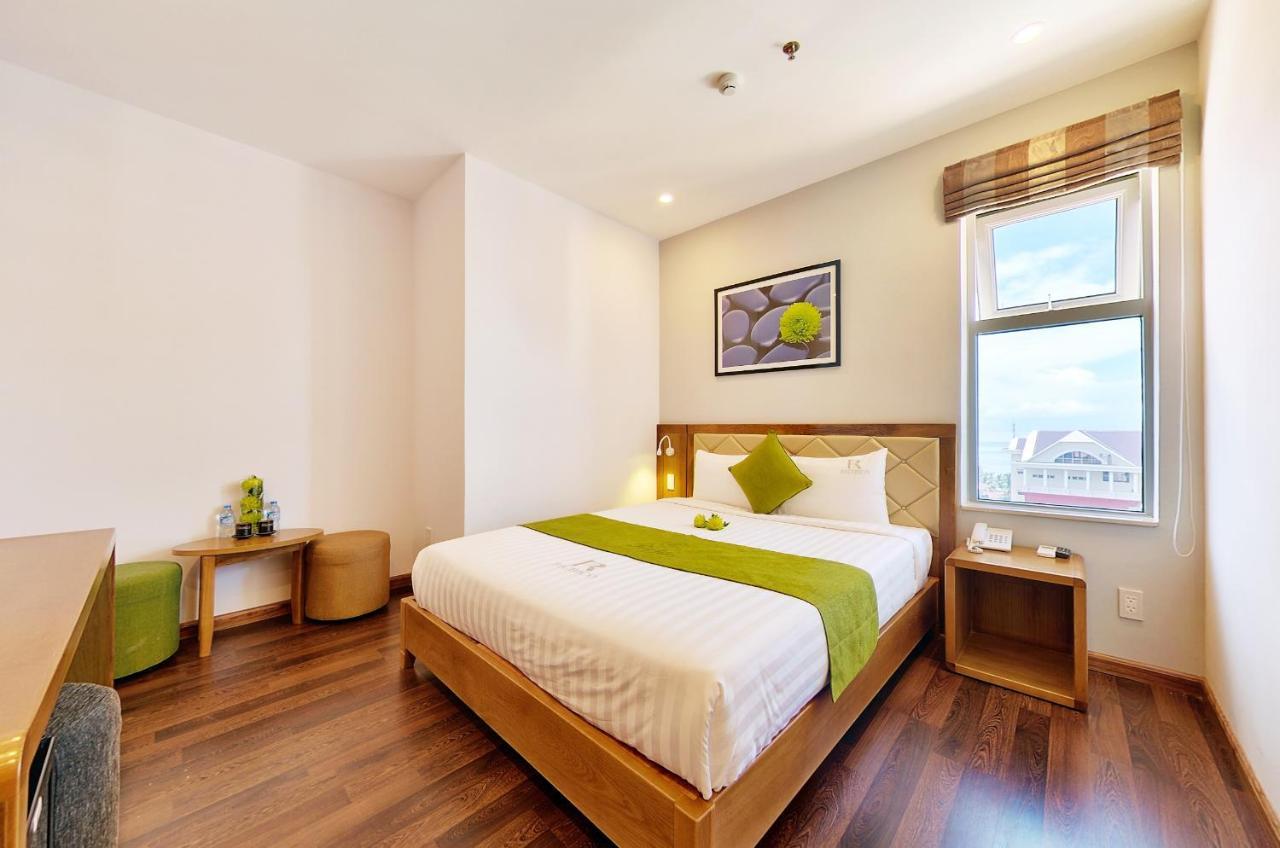 Richico Garden Beach Hotel Da Nang Bagian luar foto