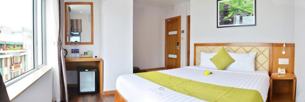 Richico Garden Beach Hotel Da Nang Bagian luar foto