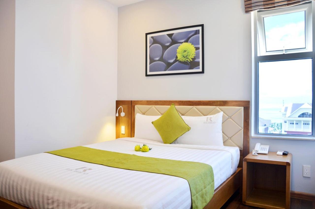 Richico Garden Beach Hotel Da Nang Bagian luar foto