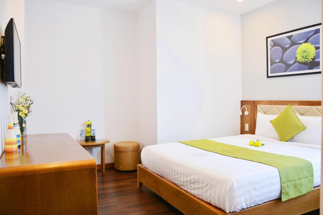 Richico Garden Beach Hotel Da Nang Bagian luar foto