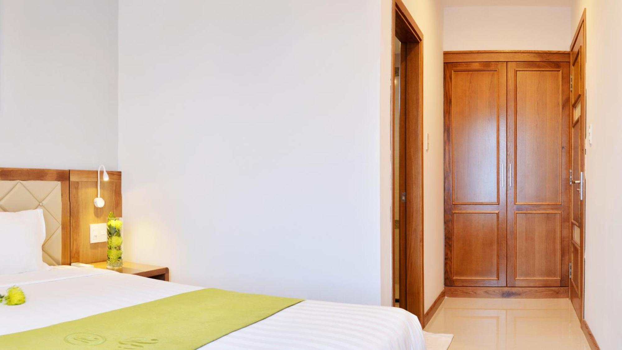 Richico Garden Beach Hotel Da Nang Bagian luar foto