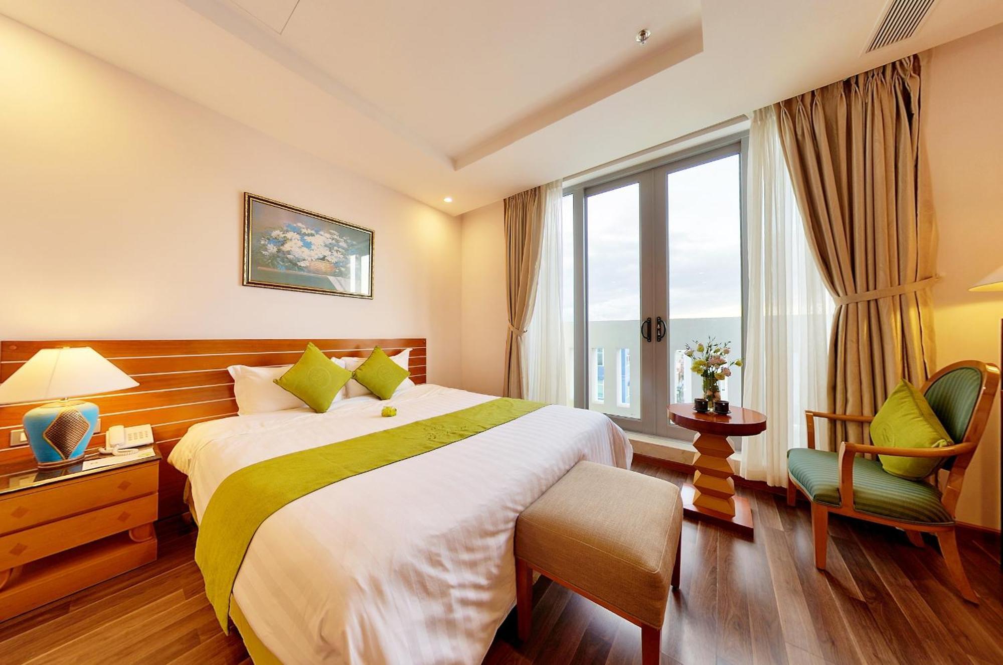 Richico Garden Beach Hotel Da Nang Bagian luar foto